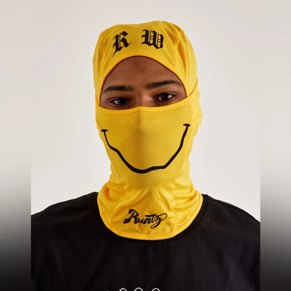Runtz Mens Life Mask Yellow Smiley Smile Face Cover NEW $32‎